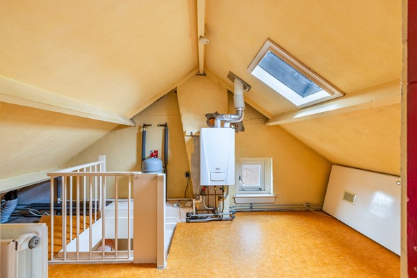 Foto - Te koop: Ruime hoekwoning met potentie!